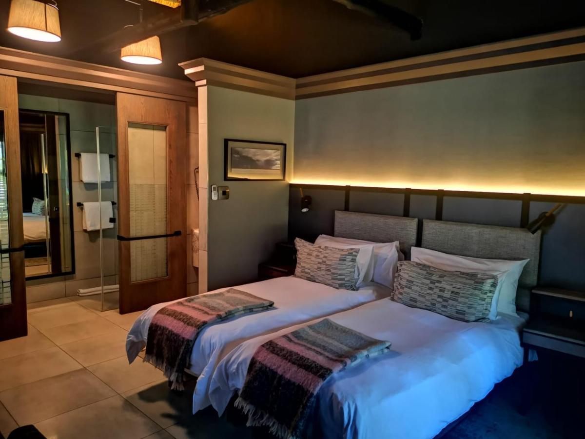 Vila Mokuti Etosha Namutoni Exteriér fotografie
